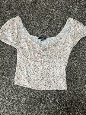 White Floral Puff-Sleeve Square Neck Top